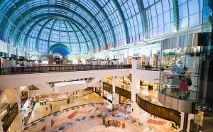SHOPPING+-+The+main+foyer+in+The+Mall+of+the+emirates